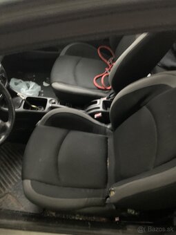 Peugeot 206 1.4i hatchback - 5
