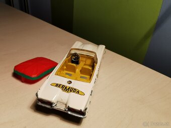 Corgi toys Ford Thunderbird - 5