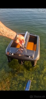 Zavážacia loďka: Carplounge RT4 - 5