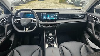 MG HS ICE Exclusive 1,5T 7AT - 5