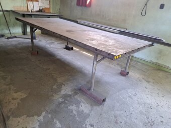 Železný stôl - 5