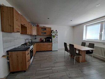 Predáme rodinný dom, pozemok 956 m2, Kmeťovo, okr. Nové Zámk - 5