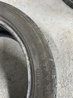 Sada pneu 225/45 R17 - 5