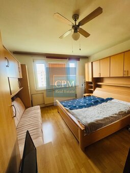 Ponúkame na predaj 2-izbový príjemný byt v Petržalke s veľko - 5