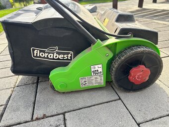 Elektrický vertikulátor na trávu 1200W - 5