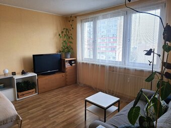 NA PREDAJ svetlý 1 izbový byt pri jazere veľký Draždiak - 5