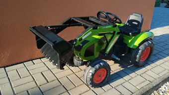 Šlapací traktor Class Axos 330 - 5