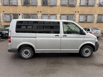 VOLKSWAGEN TRANSPORTER CARAVELLE T5 - 5