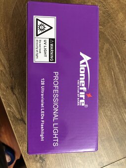 UV baterka (128 LED 395nm) & X14 395nm - 5