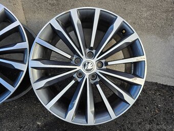kolesa Skoda Superb Trinity 5x112 r19 - 5