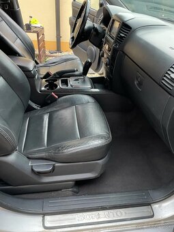 Kia Sorento 2.5 CRDI 4x4 125 kw AUTOMAT - 5