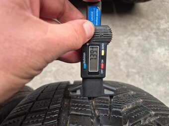 225/60 r17 zimné 4 ks HANKOOK dezén 7,4 - 5,6 mm - 5