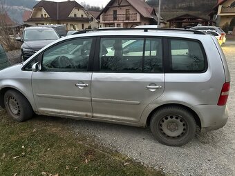 Volkswagen Touran 2.0 Tdi - 5