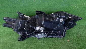 mitsubishi outlander svetlo full led 2019+ - 5