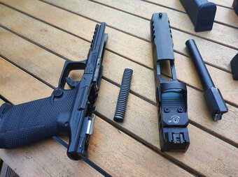 Predám WALTHER PDP compact 5 palcový 9mm luger s kolimátorom - 5