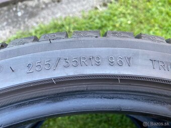 255/35 R19 Zimné pneumatiky 4X - 5