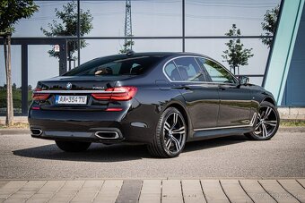 BMW Rad 7 730d xDrive A/T - 5