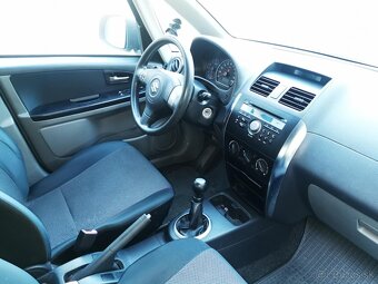 Zachovalé SUZUKI SX4 - 5