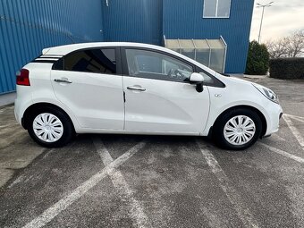 KIA Rio Hatchback 62.5kw Manuál - 5