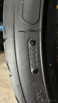 235/35 r19 - 5