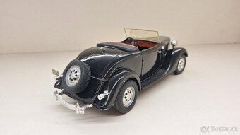 1:18 - 1:19 FORD V8 ROADSTER - 5