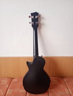 Predám el-ak. ukulele Cascha HH 2258 - 5