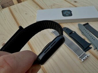 Predam hodinky Apple Watch SE 2 40mm - 5