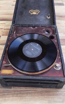 Prodám americký gramofon od Columbia na kliku . - 5