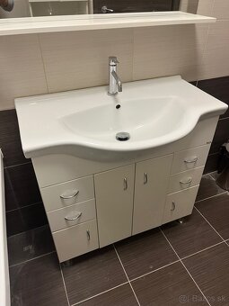 Kúpeľňová zostava + vaňa - 5