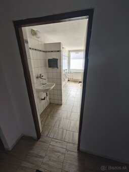 Ponúkame na prenájom kancelárske priestory so zázemím - 5