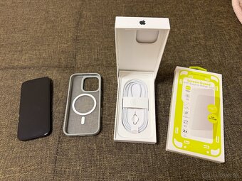 Predam iPhone 16 Pro 128 GB cierny titan - 5