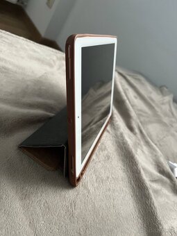 iPad 6.generacie 32Gb + kryt + nabíjačka - 5