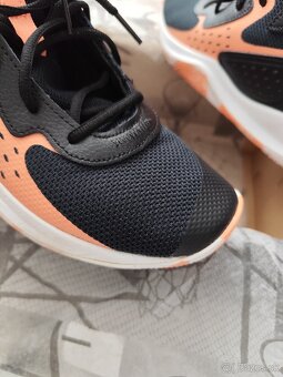 Under Armour shoes 44 - 5