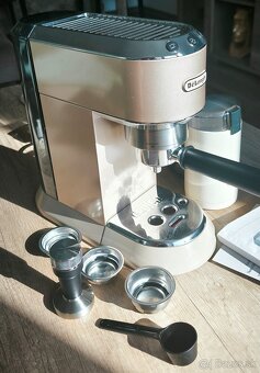 Espresso De´Longhi Dedica Arte - 5