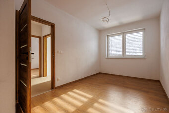 Rodinný dom v Hôrke nad Váhom - 5