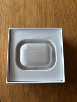 Predám Nové originálne Airpods Pro 2 - 5
