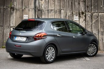 Peugeot 208 1.2 PureTech Allure A/T aj na splátky - 5