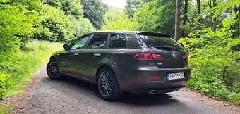 Alfa Romeo 159 - 5