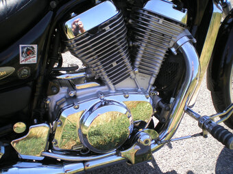 Suzuki Intruder VS 600 - 5