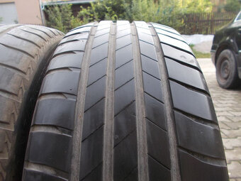 Pneumatiky Bridgestone 215/55R17 letné 2ks - 5
