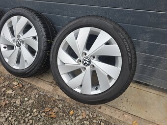 Zimná Sada Volkswagen 5x112+Pirelli 205/50 R17 - 5