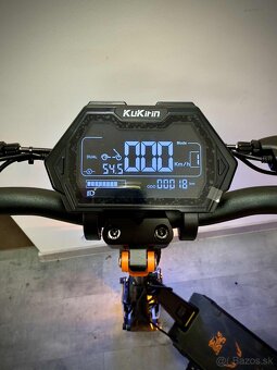 Elektrická kolobežka KuKirin G2 Master 2025 - 5