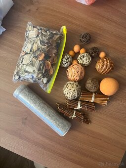 Dekoracie.ozdoby na stol-dekoracne kamienky, drievka,gulicky - 5