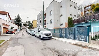 NOVÁ PONUKA - Na predaj priestranný rodinný dom priamo pod l - 5