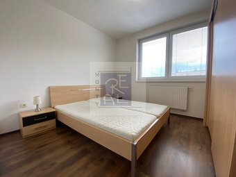 NA PREDAJ 2 IZBOVÝ BYT JELENECKÁ UL., NITRA - ZOBOR - 5