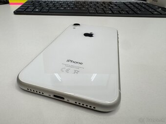 Apple iPhone Xr 64gb biely - 5