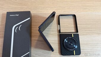 Vymenim Samsung Flip 7 cierny 256gb kupeny v Samsungu - 5