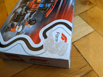 LEGO CITY 60443 Zastávka v boxoch F1 - 5