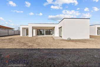 Moderný štvorizbový samostatne stojaci rodinný dom na predaj - 5