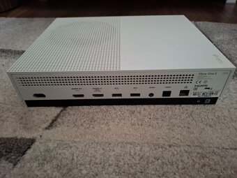 Xbox One S 1tb + 3 hry - 5